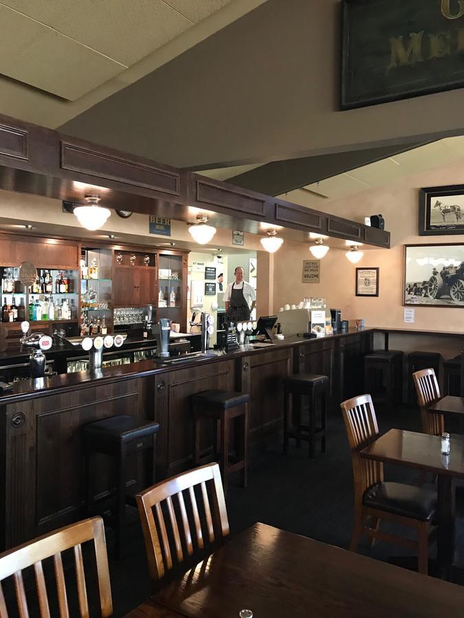 Craythornes Halswell Hotel クライストチャーチ エクステリア 写真
